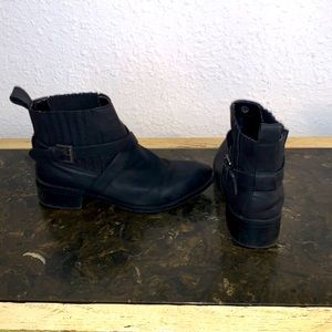 Black Chelsea Boots